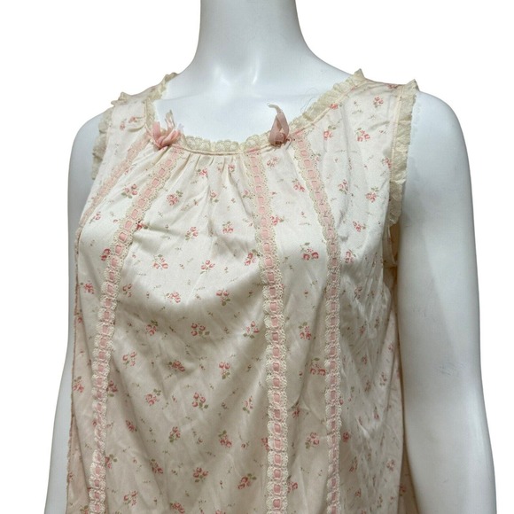 Vintage Nightgown Pajamas Floral Flowers - Picture 1 of 14